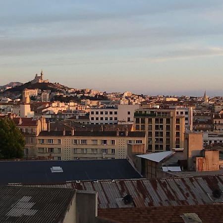 Sublime 2 Pieces Vue Incroyable Mer Et Tout Les Monuments De Marseilles Buitenkant foto