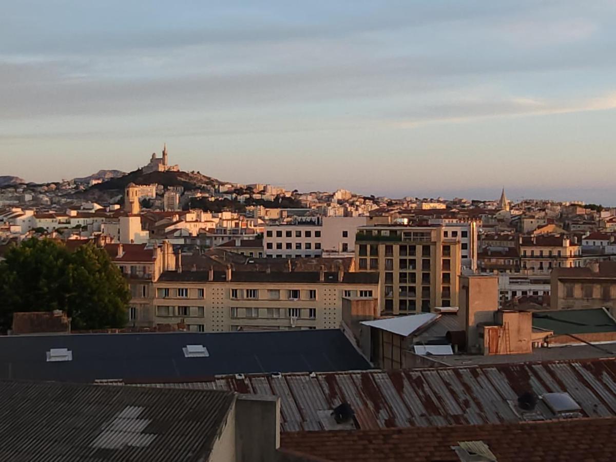 Sublime 2 Pieces Vue Incroyable Mer Et Tout Les Monuments De Marseilles Buitenkant foto