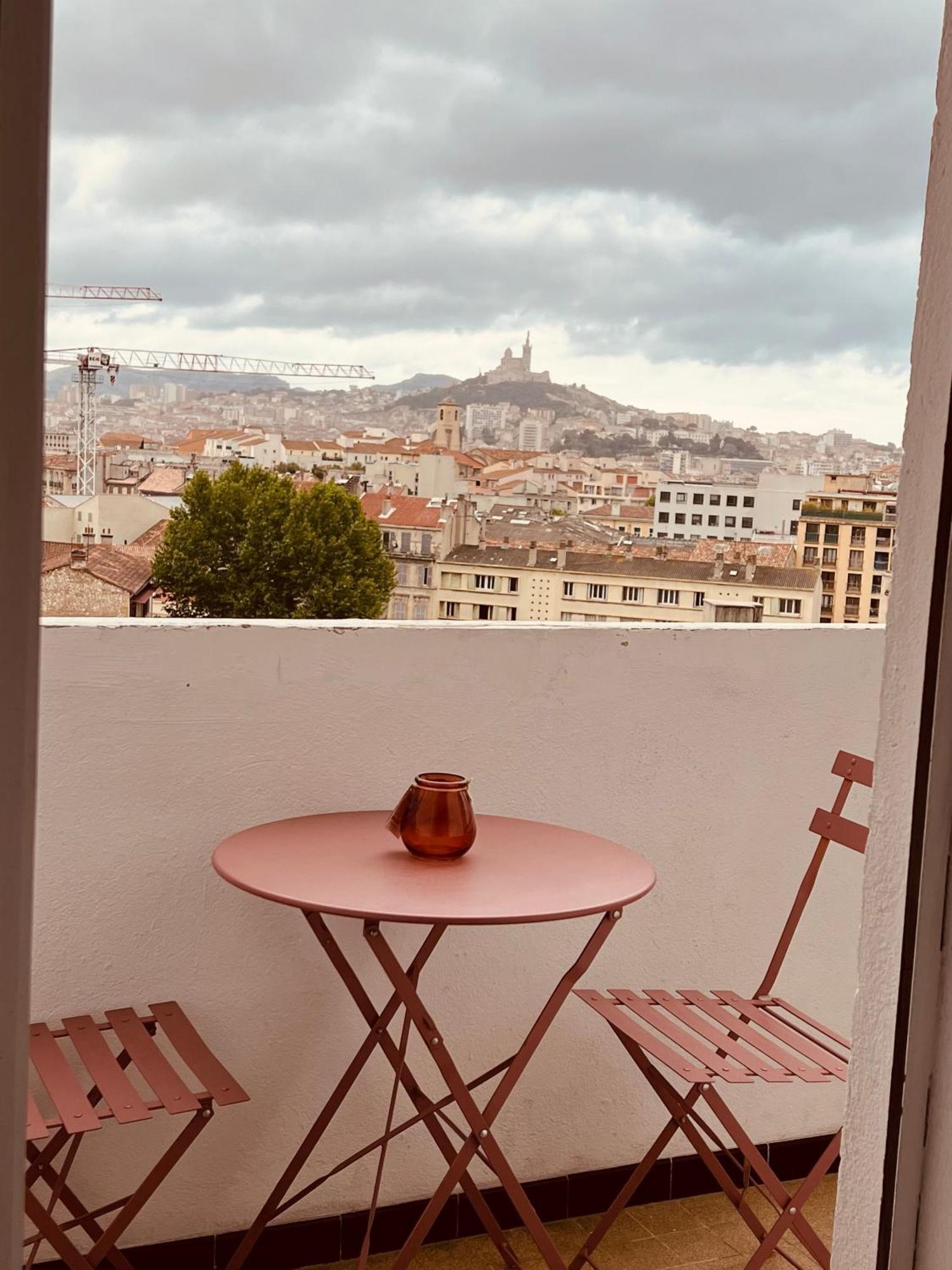 Sublime 2 Pieces Vue Incroyable Mer Et Tout Les Monuments De Marseilles Buitenkant foto